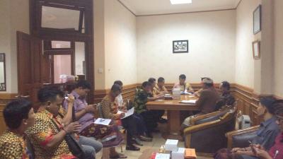 kunjungan kerja pemerintah kabupaten grobogan di bagian hukum dan ham setda kabupaten badung