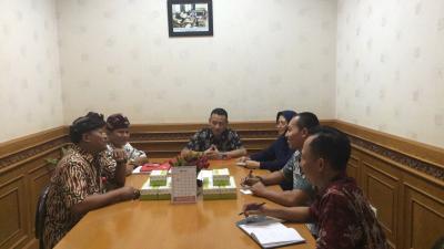 kunjungan kerja pemerintah kabupaten karanganyar di bagian hukum dan ham setda kabupaten badung