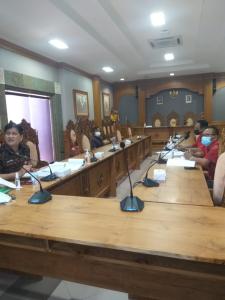 RAPAT KOORDINASI TERKAIT IDENTIFIKASI PERATURAN DAERAH DAN PERATURAN BUPATI, TINDAKLANJUT UNDANG - UNDANG NOMOR 11 TAHUN 2020 TENTANG CIPTA KERJA.