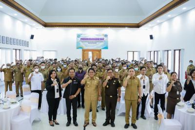 PENANDATANGANAN MOU ANTARA KEJAKSAAN NEGERI BADUNG DENGAN PEMERINTAH DESA DAN BADAN USAHA MILIK DESA SE-KABUPATEN BADUNG